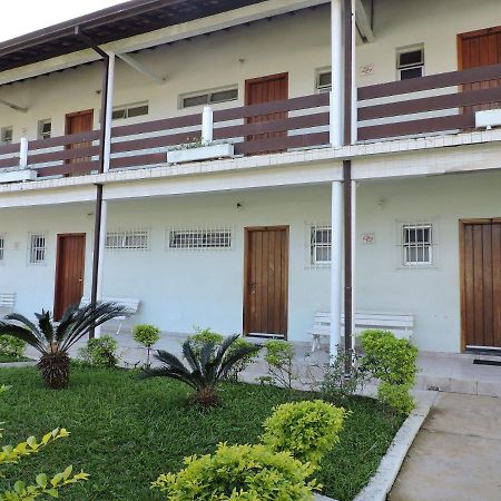 Condominio Vilalba Ubatuba Bagian luar foto
