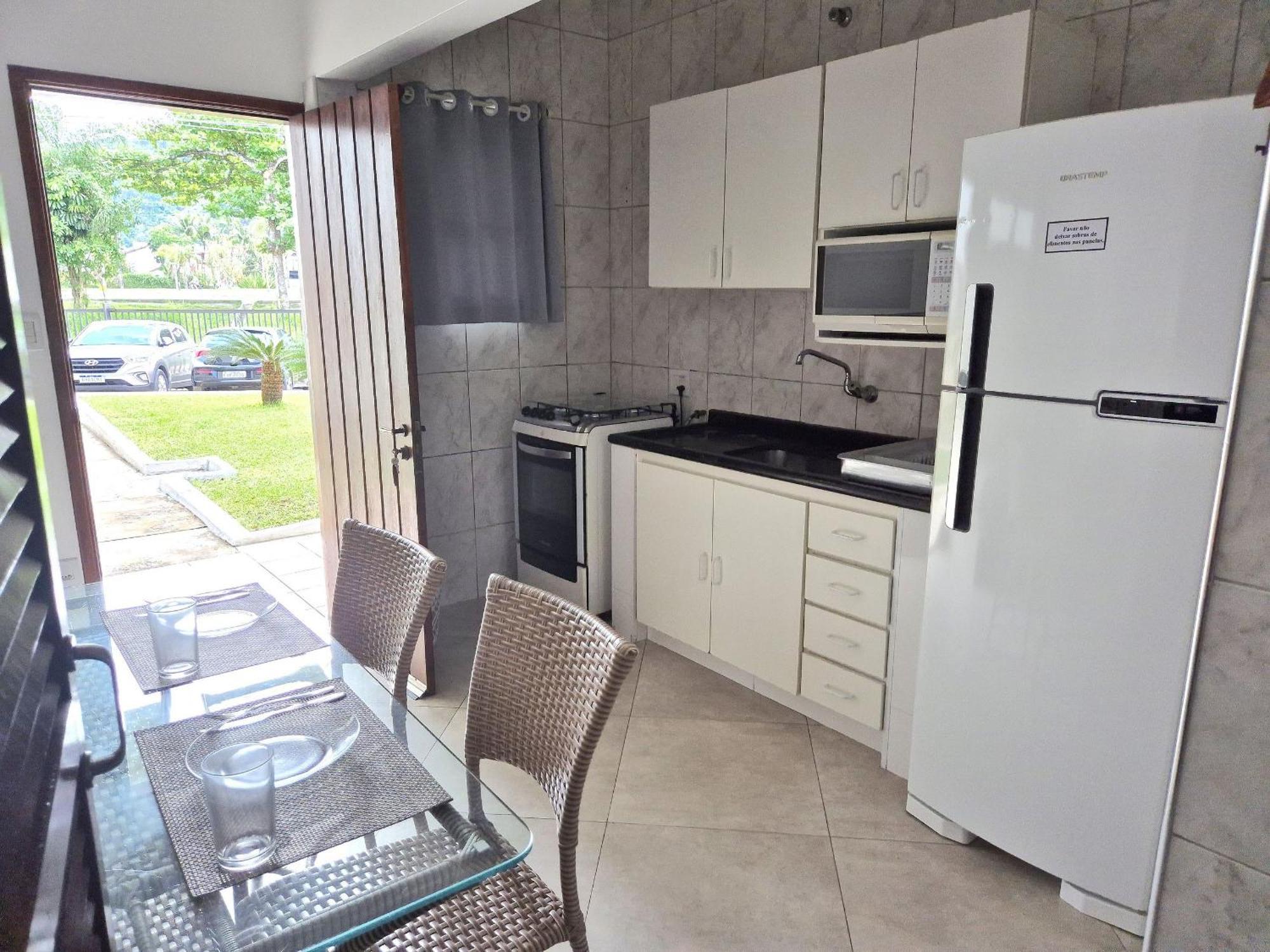 Condominio Vilalba Ubatuba Bagian luar foto